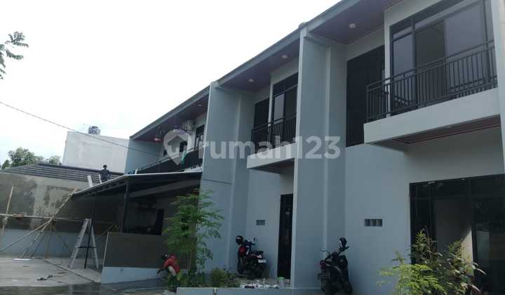 Ready-to-Occupy House Near Cimanggis Toll, Close to Gas Alam Toll, Near Harjamukti LRT, Adjacent to Elite Golf Estate Area. 2