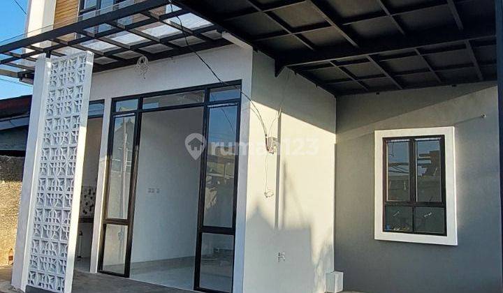 Rumah Mewah Scandinavian Di Beji Cuma 5 Menit Ke Tol Kukusan, 10 Menit Stasiun Kereta Depok, 5 Menit Ke Pusat Bisnis Dan Mall Margonda Raya  2