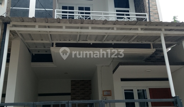 Rumah Modern Strategis 5 Menit Lrt Rambutan 5 Menit Tol Cilangkap Dekat Mcd Cipayung