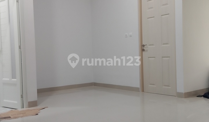 New House Ready to Live In Near LRT Ciracas Near LRT Rambutan Near Cijantung Toll Road Near Business Center & Mall 2