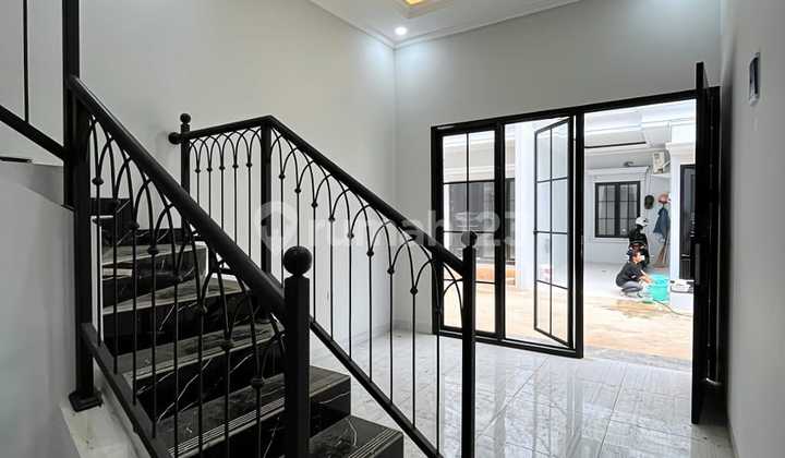 Rumah Mewah Paling Murah Dekat LRT Ciracas Dekat LRT Rambutan Dekat Toll Cilangkap Dekat Pusat Bisnis & Mall Cipayung Jaktim