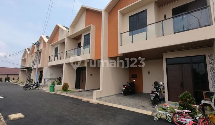 Rumah Mewah Full Bata Merah 10 Menit LRT Ciracas & LRT Rambutan, 10 Menit Tol Ceger, Akses 2 Mobil, Bebas Banjir, di Mcd Cipayung Jaktim 2