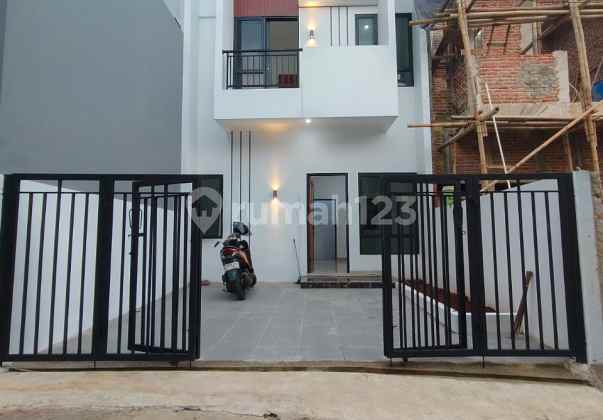 Rumah Siap Huni Dekat LRT Rambutan Dekat Toll Cijantung Dekat Area Perkantoran Tb Simatupang
