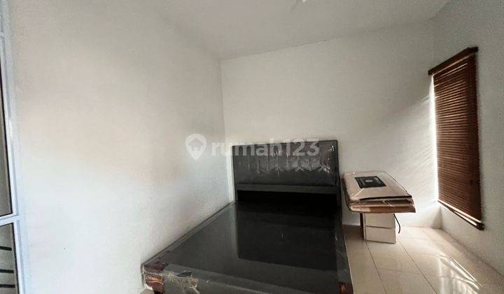 kamar tidur dijual cepat rumah hook tengah