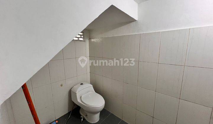 kamar mandi dijual cepat rumah hook tengah