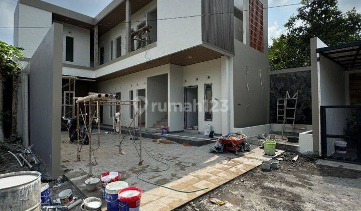 Kost EXCLUSIVE Dijual
Lokasi : 300m dari Jalan Kaliurang Km 12.5 1