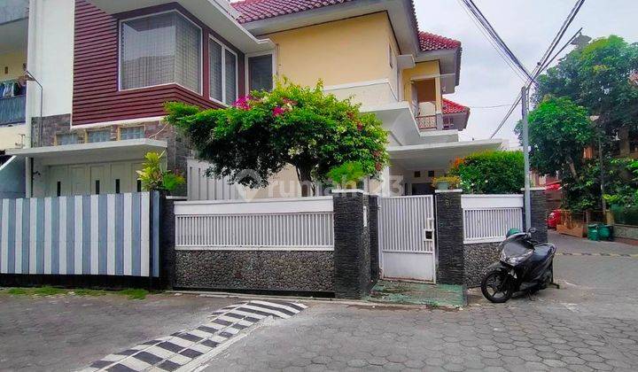 RUMAH DIJUAL JOGJA DEKAT UGM 2 LANTAI DI MLATI SLEMAN YOGYAKARTA 2