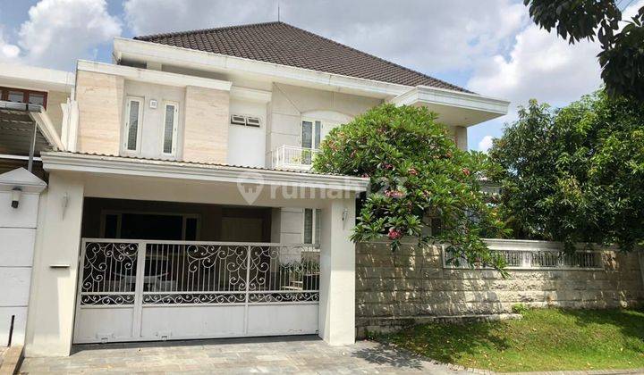 Rumah Hook 2 Lantai dekat Tol Setelit di Graha Family 1