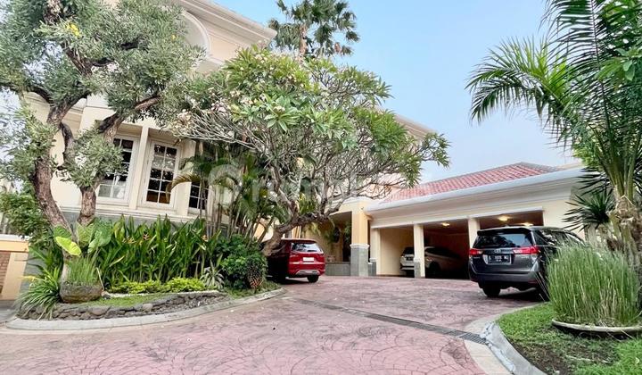 Rumah 3 Lantai Modern Classic Golf View Citraland Utama  2
