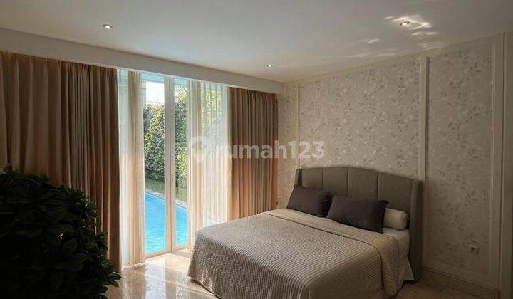 Rumah Furnished 3 Lantai di Grand Peninsula Park, Mulyorejo 2