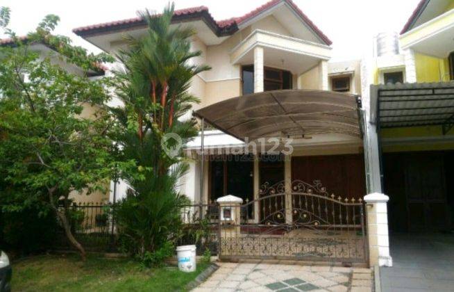 Rumah 2 Lantai Bagus SHM di Dharmahusada Regency Gubeng, Surabaya 1