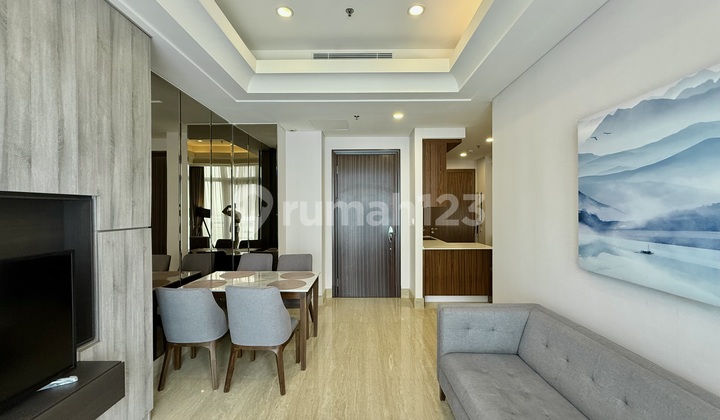 Cheapest – South Hills Apartment for Sale in South Jakarta – 2 Bedrooms Area 87 SqM Price IDR 3.85 Billion – in House Marketing Siska 08161861228