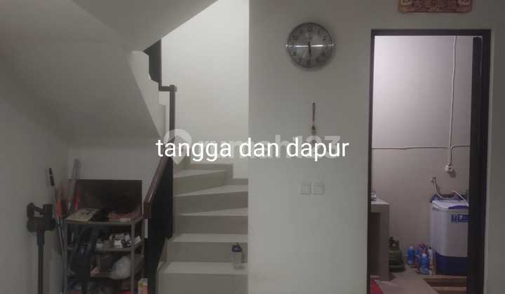 Urgent Sale: Beautiful 2-Story House in Suvarna Sutera, Tangerang 2