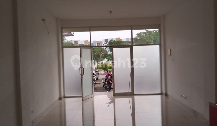 Cheap Sale Nice 3-Storey Shop House Strategic Location Citra Raya Tangerang 2