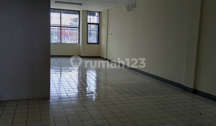 Dijual Cepat Ruko Bagus 3 Lantai Posisi Strategis Boulevard Raya Utama Gading Serpong Seberang S M S Tangerang Selatan