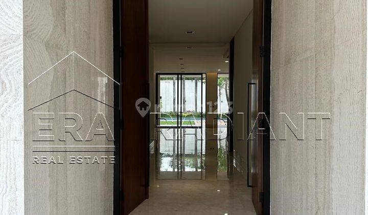 Dijual Rumah Baru Mewah 2 Lantai di Kemang, Jakarta Selatan  2