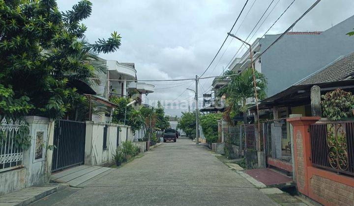 Dijual Rumah 1 Lantai Hitung Tanah Hook di Serua Permai 2