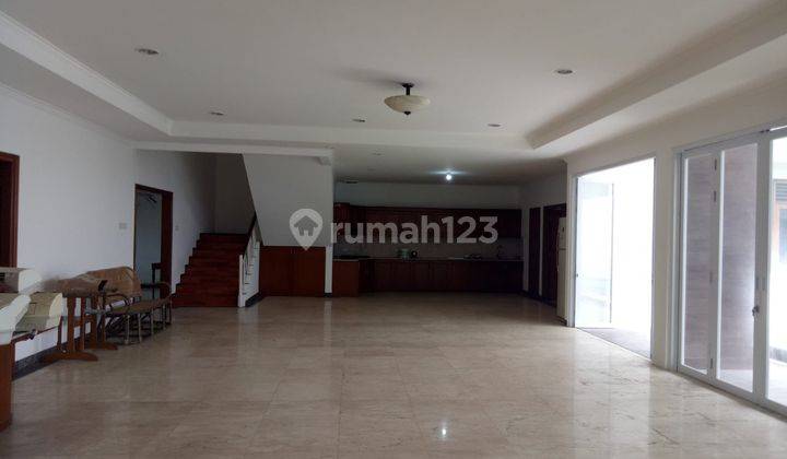 Disewakan Rumah 2 Lantai di Metro Alam Pondok Indah 1