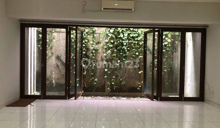 Disewakan Rumah 2 Lantai di Discovery Conserva Bintaro Jaya 2