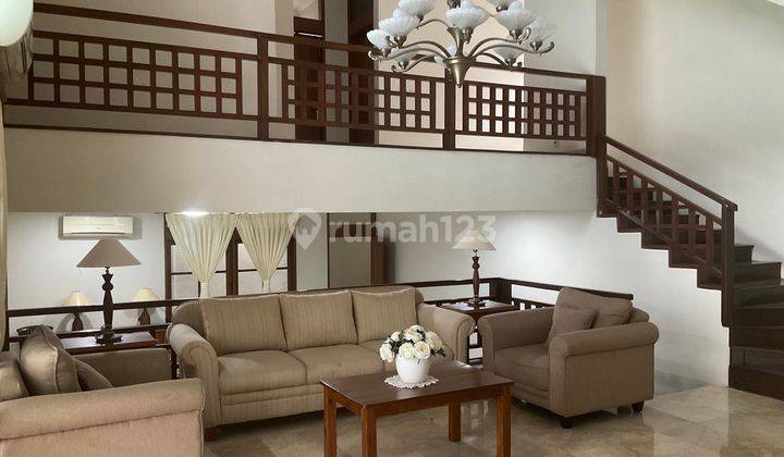 Disewakan Rumah Bagus 2 Lantai Strategis Kuningan Jakarta Selatan 1