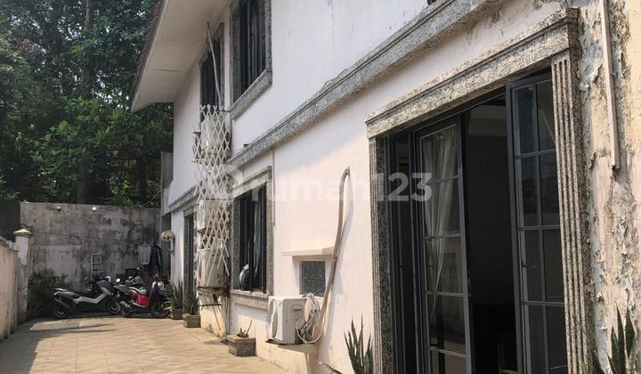 Rumah 2 Lantai Dijual Lokasi Strategis Dekat MRT Cipete  2