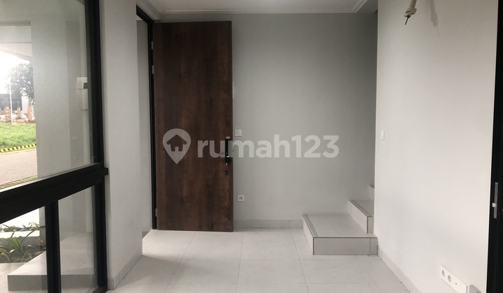 Disewakan Rumah 3 Lantai Strategis Fatmawati City Center 2
