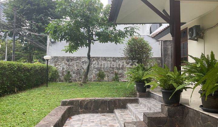 Disewakan Rumah Bagus 2 Lantai Strategis Kuningan Jakarta Selatan 2