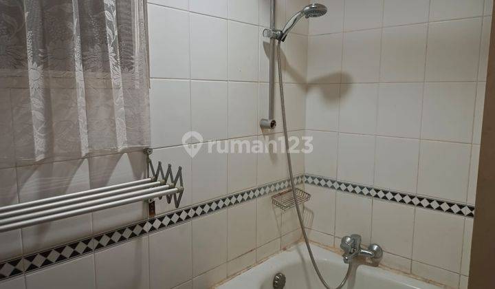 For Rent Taman Rasuna Apartment 3 BR Furnished 2