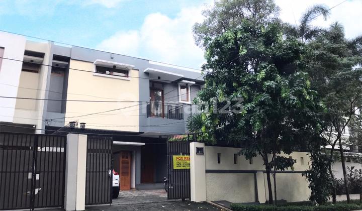 Disewakan Rumah di Lokasi Strategis Kemang - Jakarta Selatan