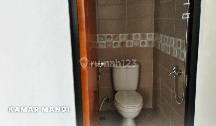 Dijual Rumah Mewah 2 Lantai Desain Elegan di Akasia Terrace 2