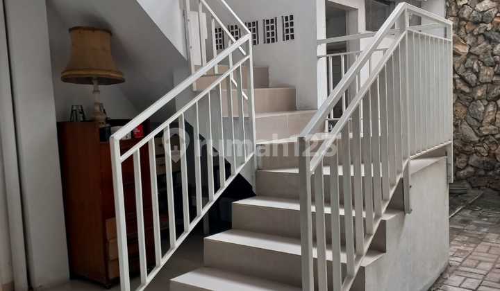 Disewa Rumah Strategis Kebayoran Baru 2