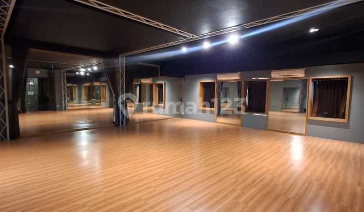 DISEWA RUANG USAHA LT 3 DI SENOPATI KEBAYORAN BARU