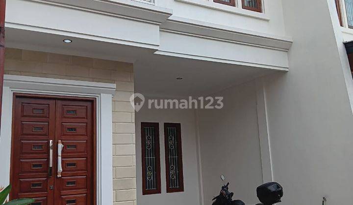 Rumah Murah 2,5 lantai dalam komplek besar di Setu Cipayung  1