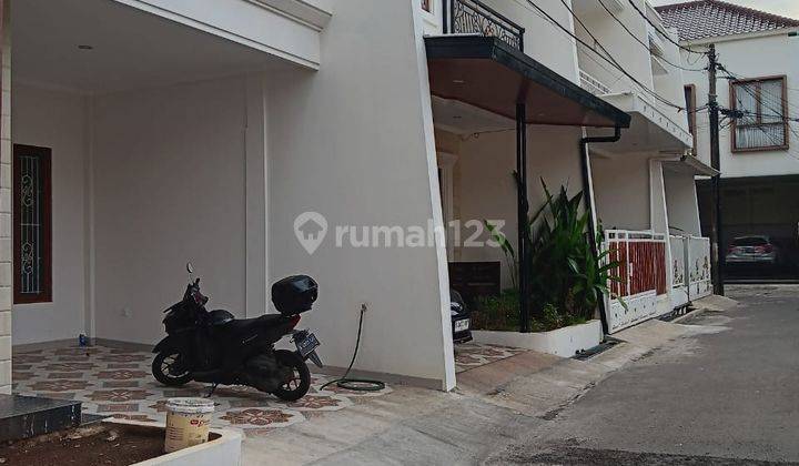 Rumah Murah 2,5 lantai dalam komplek besar di Setu Cipayung  2