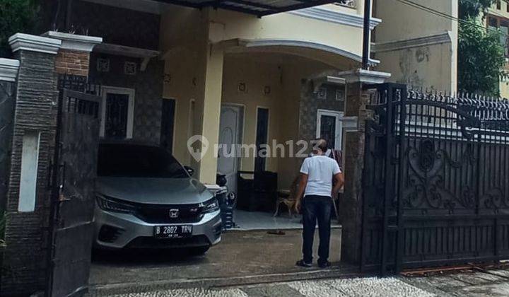 Rumah Murah 2 Lantai Siap Huni dalam Komplek di Duren Sawit 2