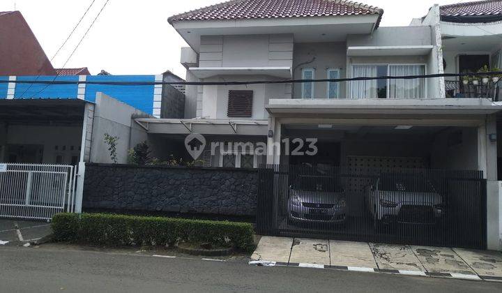 Rumah Minimalis Modern siap huni Trawat Strategis di Bintaro Jaya 2