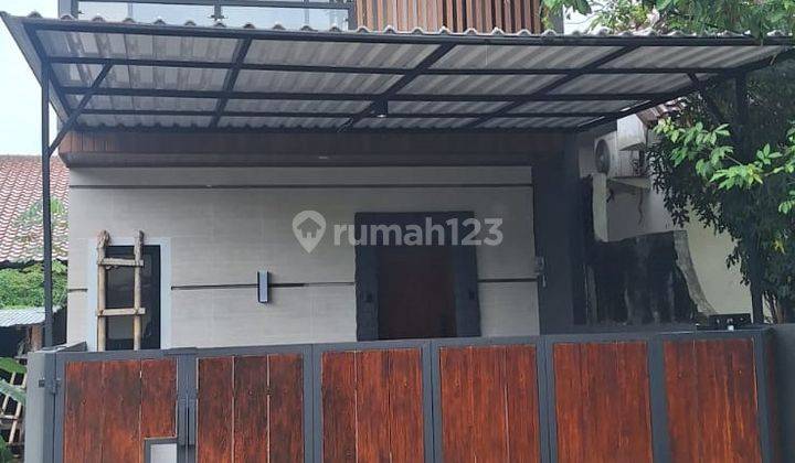 Rumah murah Strategis siap huni 2 lantai di Jatibening bekasi 2