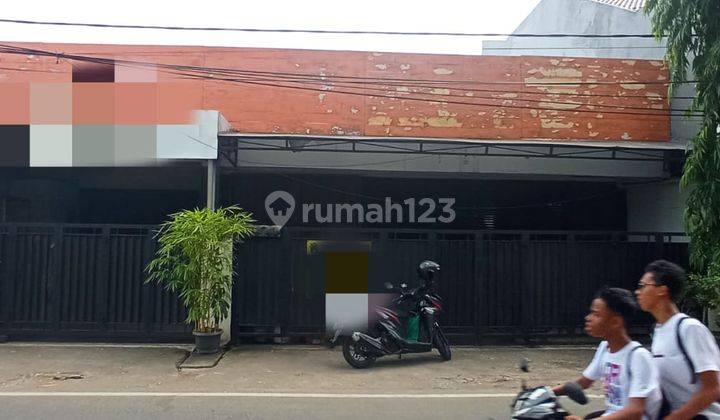 Rumah Murah Ex Kantor 1,5 Lantai Siap Huni Strategis di Klender  2