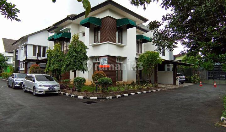 Rumah murah Hook 2 lantai siap huni di JatiWaringin Jakarta timur 1