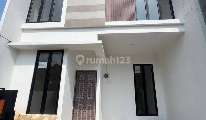 Rumah Bagus Murah Siap Huni 2 Lantai Akses Tol di Jatiwaringin  1