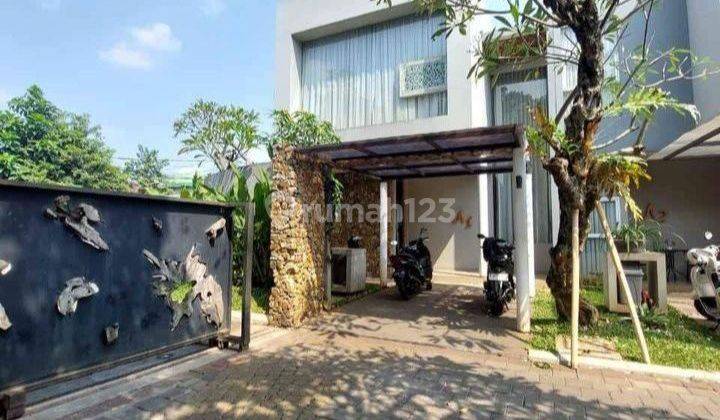 Rumah Cantik Dan Mewah Dalam Townhouse Di Cipayung  1