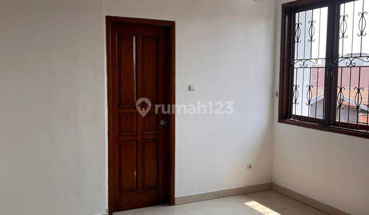 Rumah Cantik Dan Mewah Dlm Komplek Dekat Rs Persahabatan  2