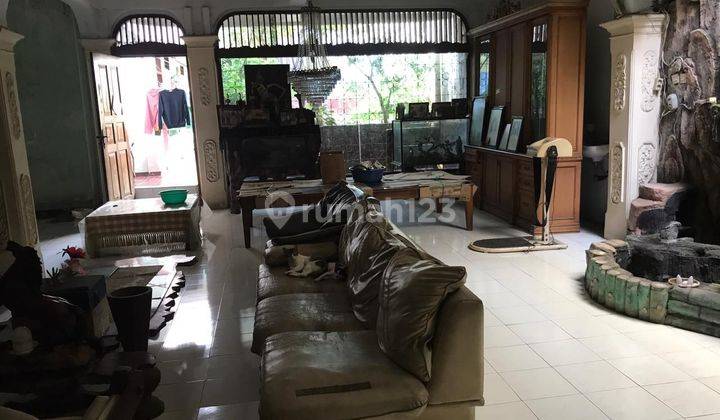 Rumah Tua Hitung Tanah 741 M2 Cocok Untuk Hunian Maupun Usaha 2