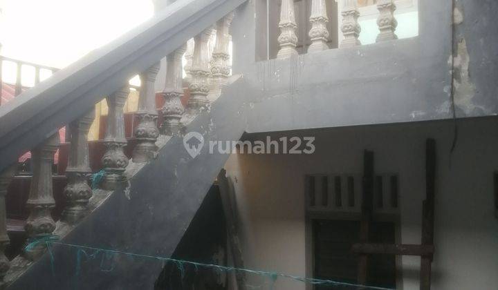 Rumah Lama Ada Kos kosan nya Dalam Komplek Elit di Ulujami 2