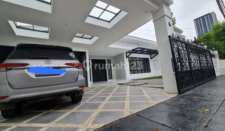 Rumah Cantik dan Mewah Non Komplek di Cilandak Lokasi Strategis  1