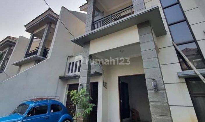 Rumah Cantik dan Mewah di Pejaten Lokasi Aman dan Nyaman 1