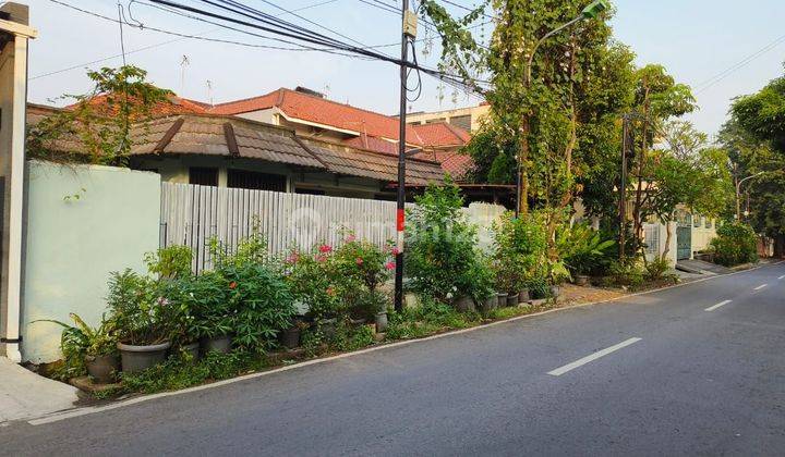 Rumah Cantik di Komplek Elit Abadi Duren Sawit Jakarta Timur  1