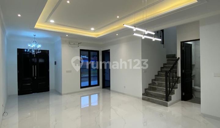 Rumah Mewah Ready 3 Lantai Lokasi Cluster Di Pinggir Jalan Raya 2