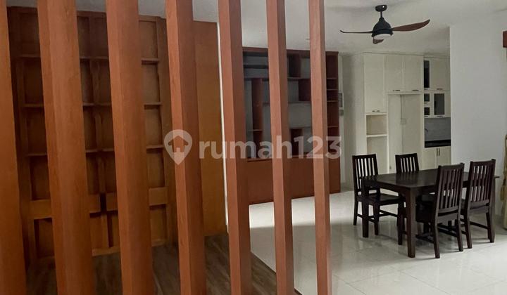 Rumah Mewah 2,5 Lantai Dalam Cluster Lokasi Strategis 2
