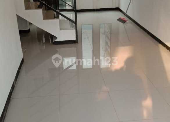 Rumah Cantik & Murah 2,5 Lantai Dlm Cluster Di Cipinang